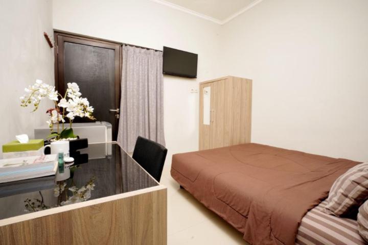 Dparagon Upn Maguwo Exterior foto